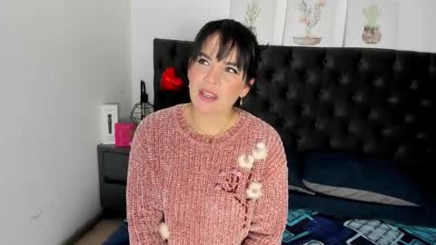 laura hotties online show from 02/25/26, 01:21