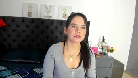 laura hotties online show from 02/26/26, 04:39