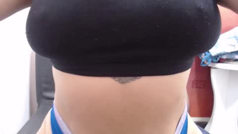  Laura  online show from 10/23/25, 01:43