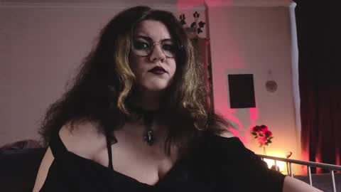 Miss Laura online show from 02/10/26, 11:03