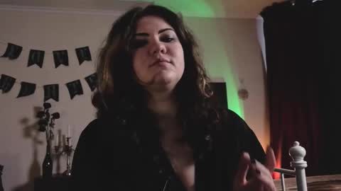 Miss Laura online show from 02/16/26, 09:27