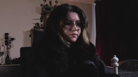 Miss Laura online show from 02/27/26, 09:42