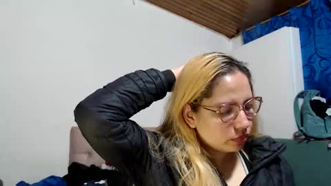 LARA online show from 03/20/26, 05:12