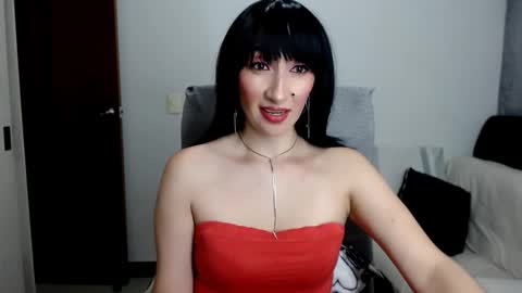 Laura online show from 03/08/26, 11:19