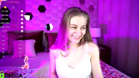 Laura online show from 01/02/25, 04:56