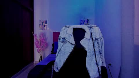 Laura Rose online show from 09/29/25, 02:22