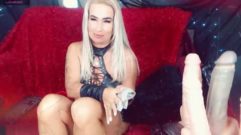 LauraCrystall online show from 09/19/25, 06:52