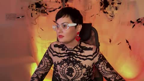 lauradavidsons online show from 10/26/25, 06:25