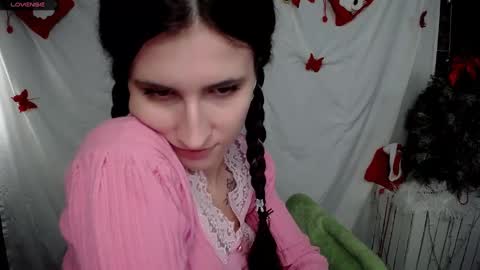 Laura online show from 01/11/25, 09:04