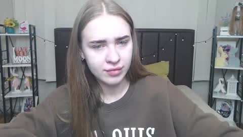 LauraHlot online show from 09/25/25, 06:06