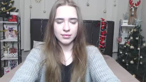 LauraHlot online show from 01/11/26, 06:35