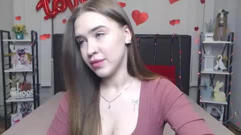 Snapshot of laurahlot chatting on 02/03/26, 06:22 LauraHlot online show from 02/03/26, 06:22