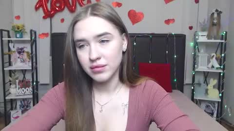 Snapshot of laurahlot chatting on 02/03/26, 06:40 LauraHlot online show from 02/03/26, 06:40