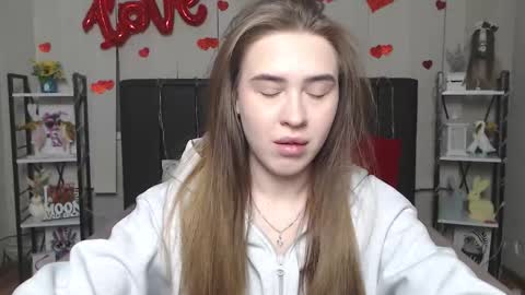Snapshot of laurahlot chatting on 02/17/26, 06:10 LauraHlot online show from 02/17/26, 06:10