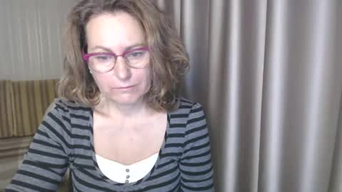 Lauraoven1 online show from 12/13/24, 07:25