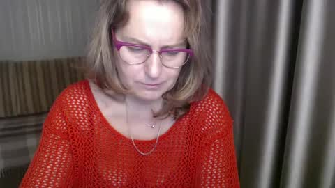 Lauraoven1 online show from 12/25/24, 03:06