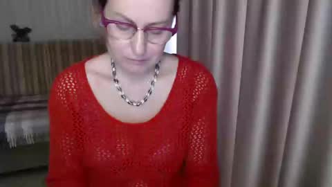 Lauraoven1 online show from 03/10/25, 07:21