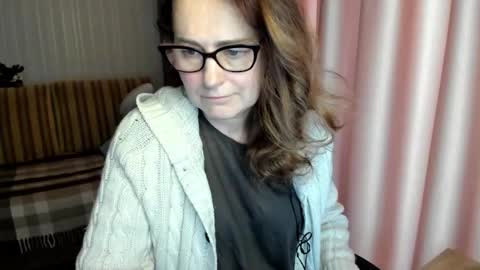 Lauraoven1 online show from 02/04/26, 11:27