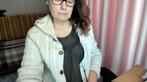 Lauraoven1 online show from 02/05/26, 10:31