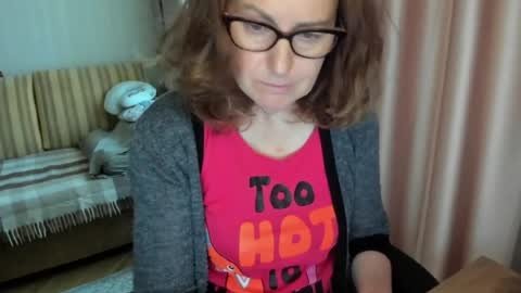 Lauraoven1 online show from 05/16/26, 03:22
