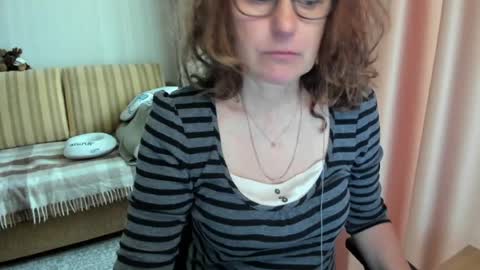 Lauraoven1 online show from 05/27/26, 11:29