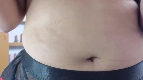 Laura online show from 09/18/25, 10:34