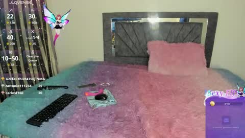 laurasofia01 online show from 04/16/26, 10:12