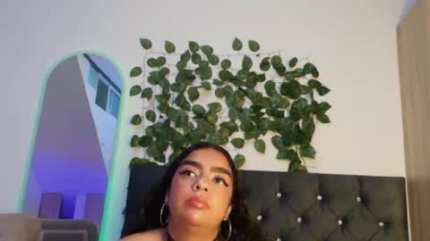 Snapshot of lauravince4195 chatting on 05/12/26, 10:18 laura online show from 05/12/26, 10:18