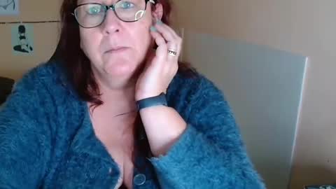 laureanne online show from 12/23/24, 02:50