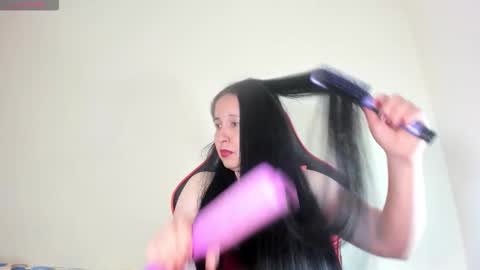 laureen777 online show from 10/28/25, 02:26