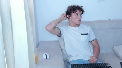 Laureent online show from 02/06/25, 09:38