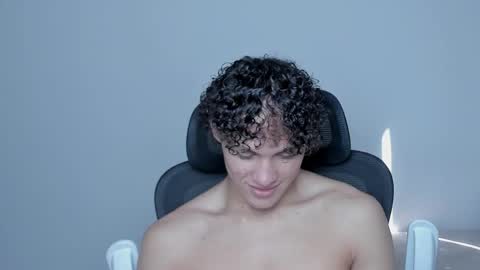 Laureent online show from 10/27/25, 06:12