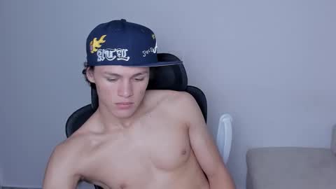 Laureent online show from 11/28/25, 06:32