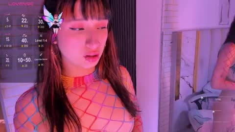 Laurem online show from 10/30/25, 05:02