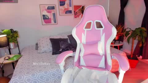 MissLauren online show from 12/11/24, 08:28