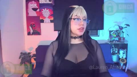  Im Lauren  independent model   online show from 03/27/26, 12:05