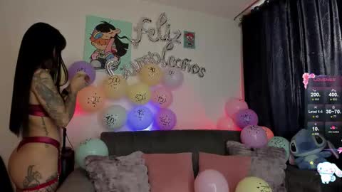 Snapshot of lauren_camila1 chatting on 02/12/26, 12:44 Lau online show from 02/12/26, 12:44