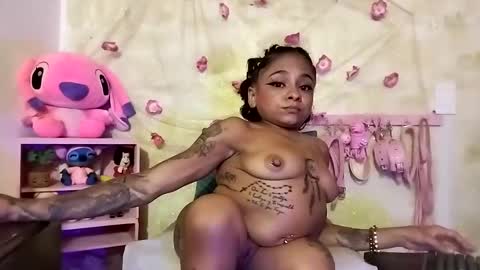 Lauren online show from 02/01/25, 06:43