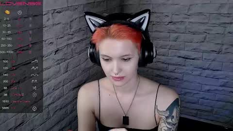 Snapshot of lauren_raquel chatting on 04/25/26, 04:48 Eva online show from 04/25/26, 04:48