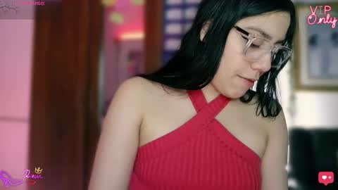 Lauren online show from 04/06/26, 01:03