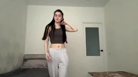 Snapshot of laurenadupuy chatting on 06/27/26, 01:17 laurenadupuy online show from 06/27/26, 01:17
