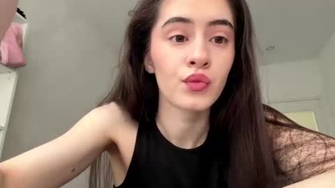 Snapshot of laurenadupuy chatting on 07/05/26, 01:07 laurenadupuy online show from 07/05/26, 01:07