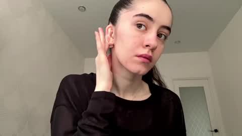 Snapshot of laurenadupuy chatting on 07/19/26, 01:15 laurenadupuy online show from 07/19/26, 01:15