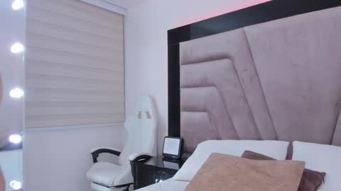 Snapshot of laurenclark1 chatting on 03/04/26, 03:45 laurenclark1 online show from 03/04/26, 03:45