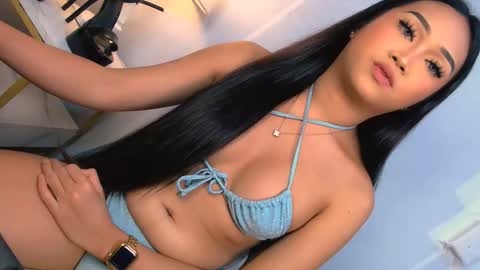 chloe3 online show from 11/27/25, 06:32