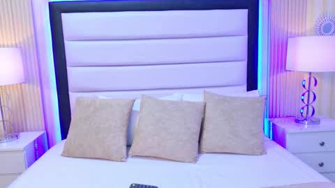 Lauren online show from 02/25/26, 04:22