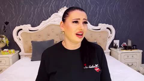 Laura online show from 02/24/26, 07:12