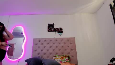 laurenlaine online show from 01/17/25, 06:33