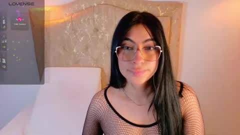 laurenn_smitth online show from 11/26/25, 12:39