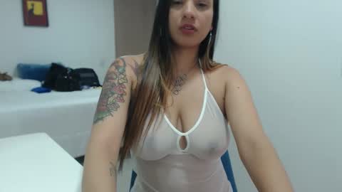 Lauren online show from 12/17/25, 11:44